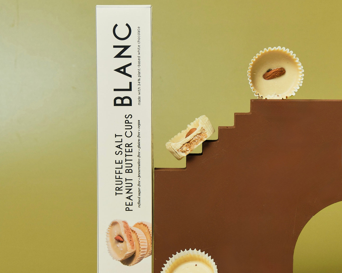 Blanc Peanut Butter Cups